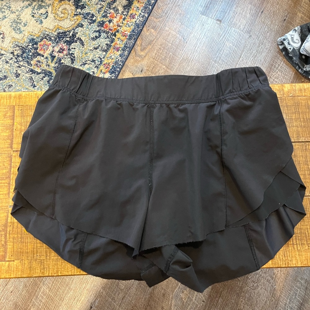 LULULEMON women’s Black Athletic Shorts